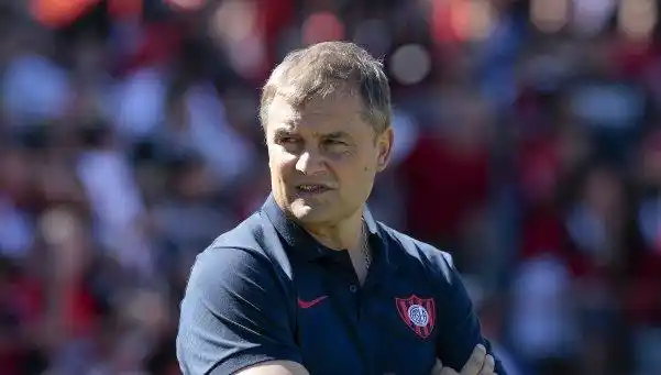 San Lorenzo: por ahora, Aguirre respira tranquilo