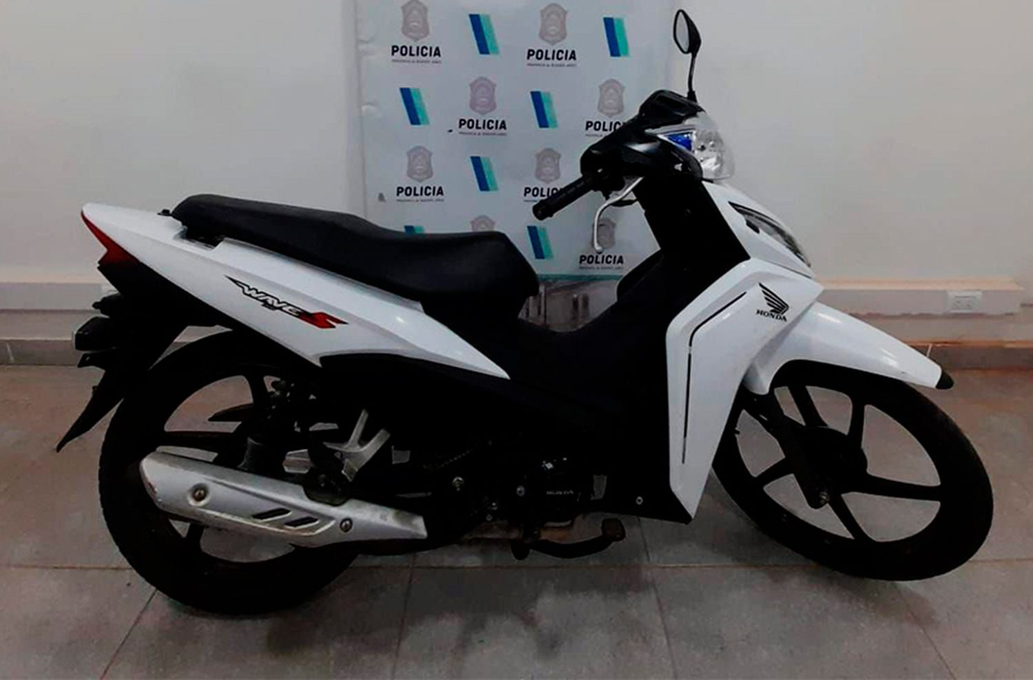 No pasó el control: circulaba en una moto robada