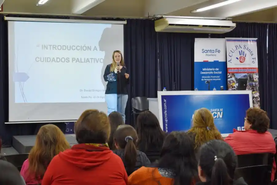 La provincia dictó una capacitación sobre cuidados paliativos de personas mayores