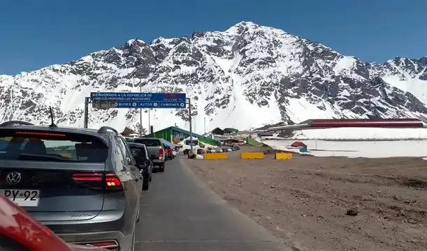 Cierraron el Paso Internacional Cristo Redentor.
