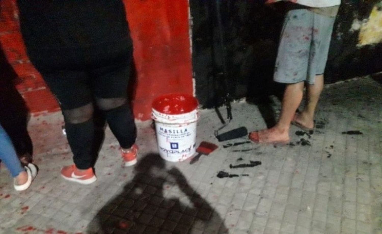 Rosario: trece detenidos por realizar pintadas de Newell’s en la zona suroeste