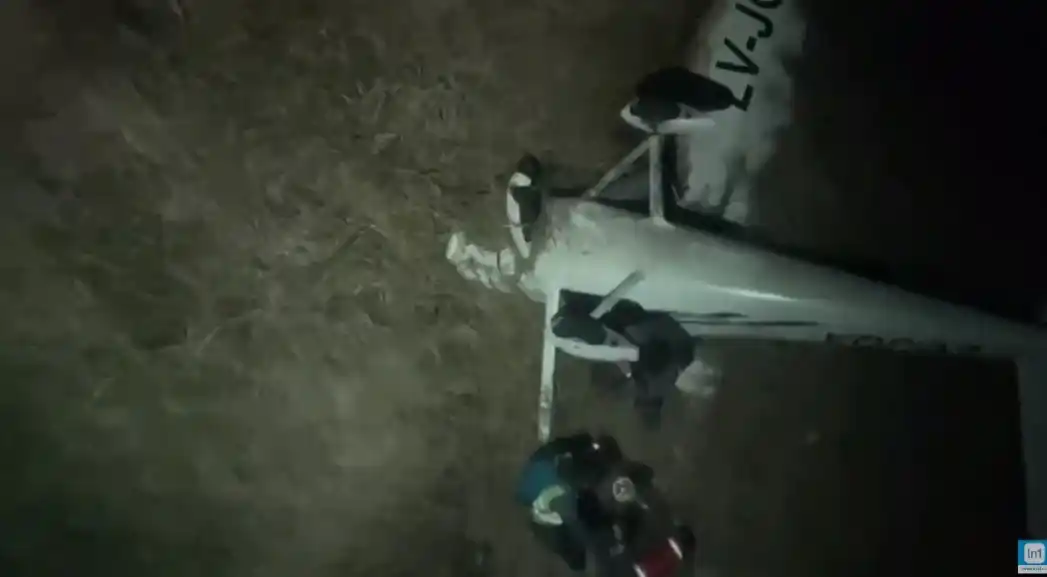 Dramático rescate en Ramallo: El motor del avión falló y aterrizaron de emergencia sobre la costa del río Paraná