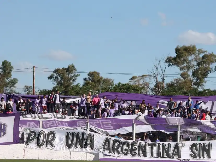 Un club del ascenso ironizó con el "3%" en las redes sociales por los audios de Spagnuolo