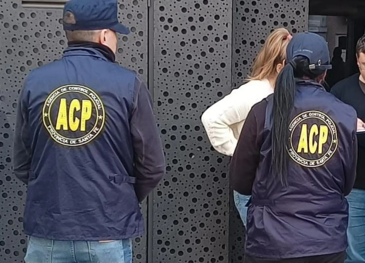 Detuvieron a una mujer de 24 años por estafar al menos a 11 policías