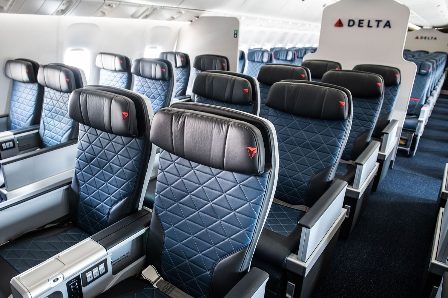 Delta equipará su flota A330 y B767-300 con la cabina Premium Select