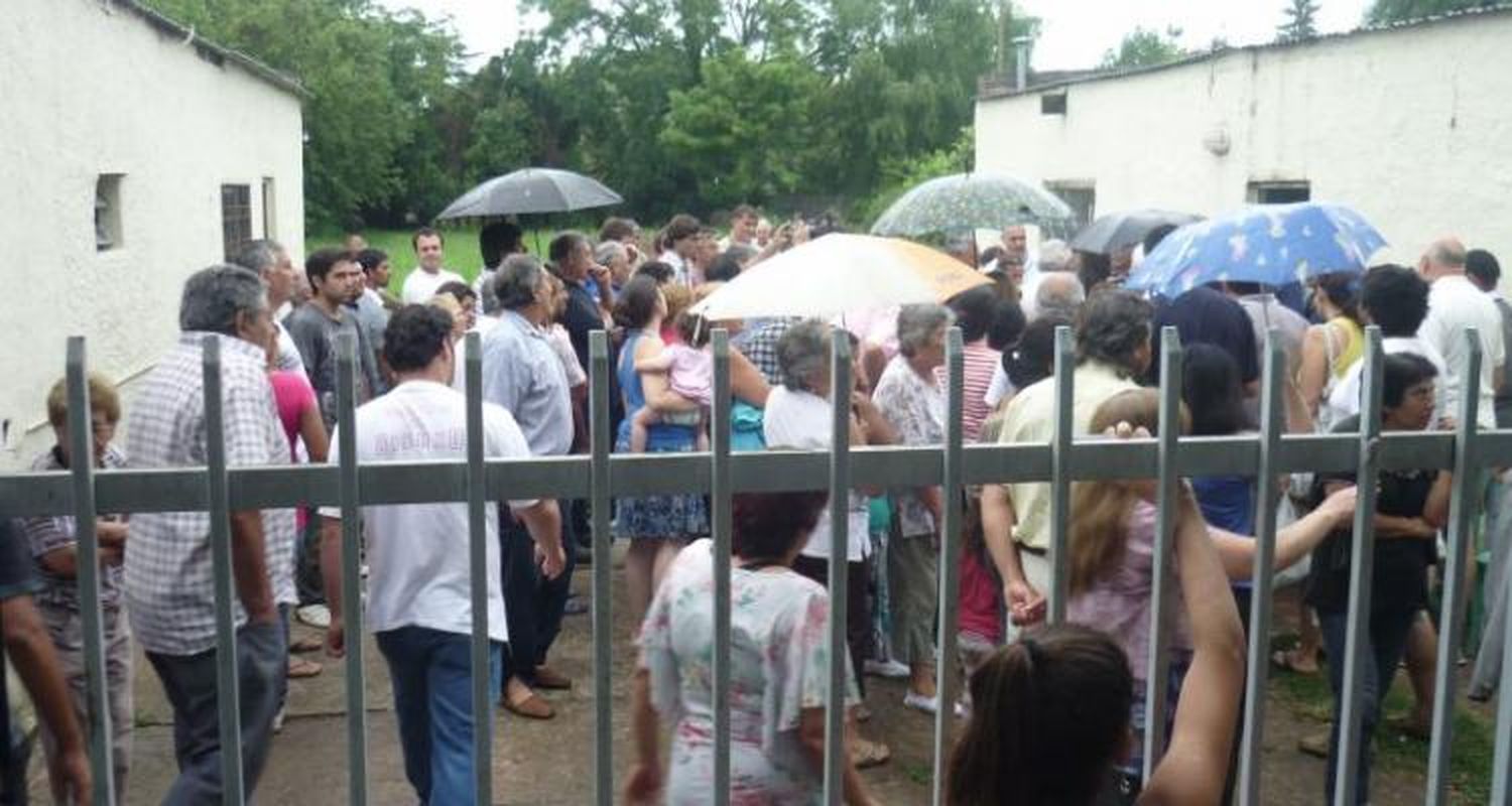 Todo el barrio ratificó  la nueva Comisión de Fomento de Villa Igoillo