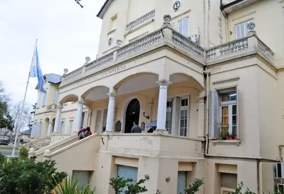 Autorizaron la adquisición de camas eléctricas y colchones con recursos del FAS