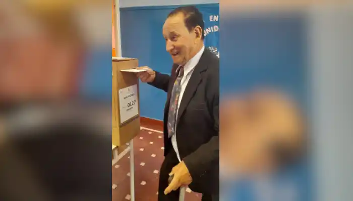 ¡Qué pintón, Carlos!
