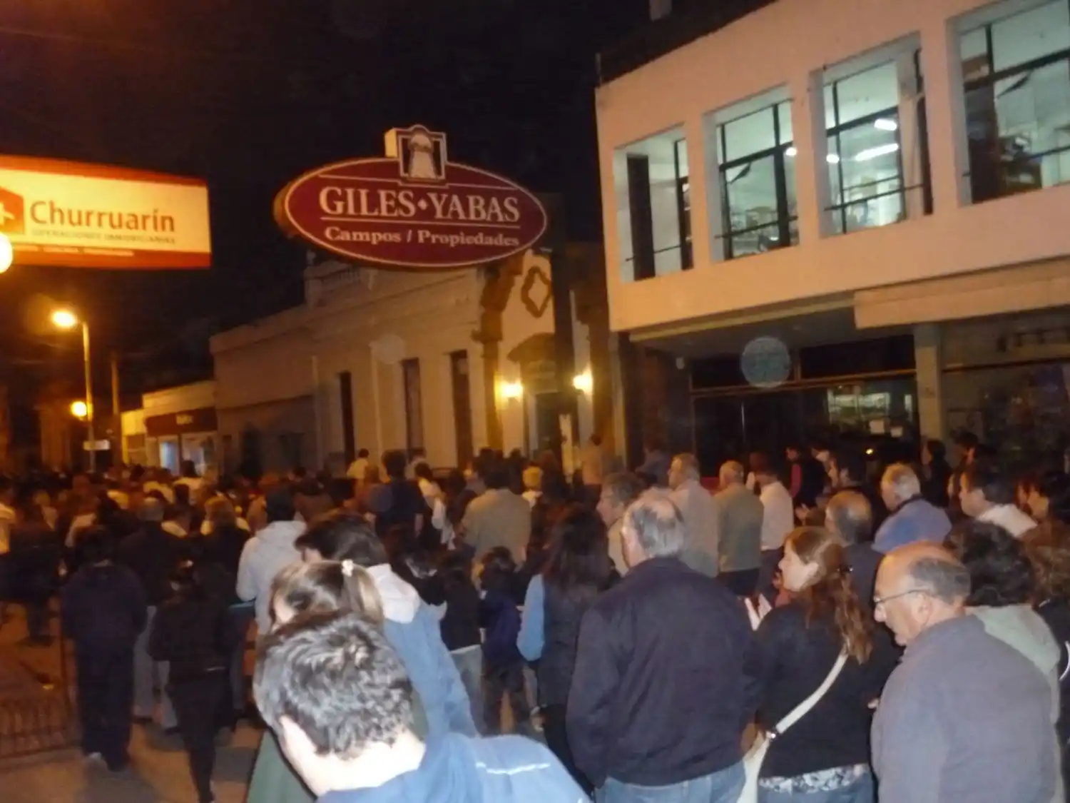 Las marchas multitudinarias no fueron en consonancia con la convocatoria del Centro de Comercio. Foto: Archivo La Opinión.