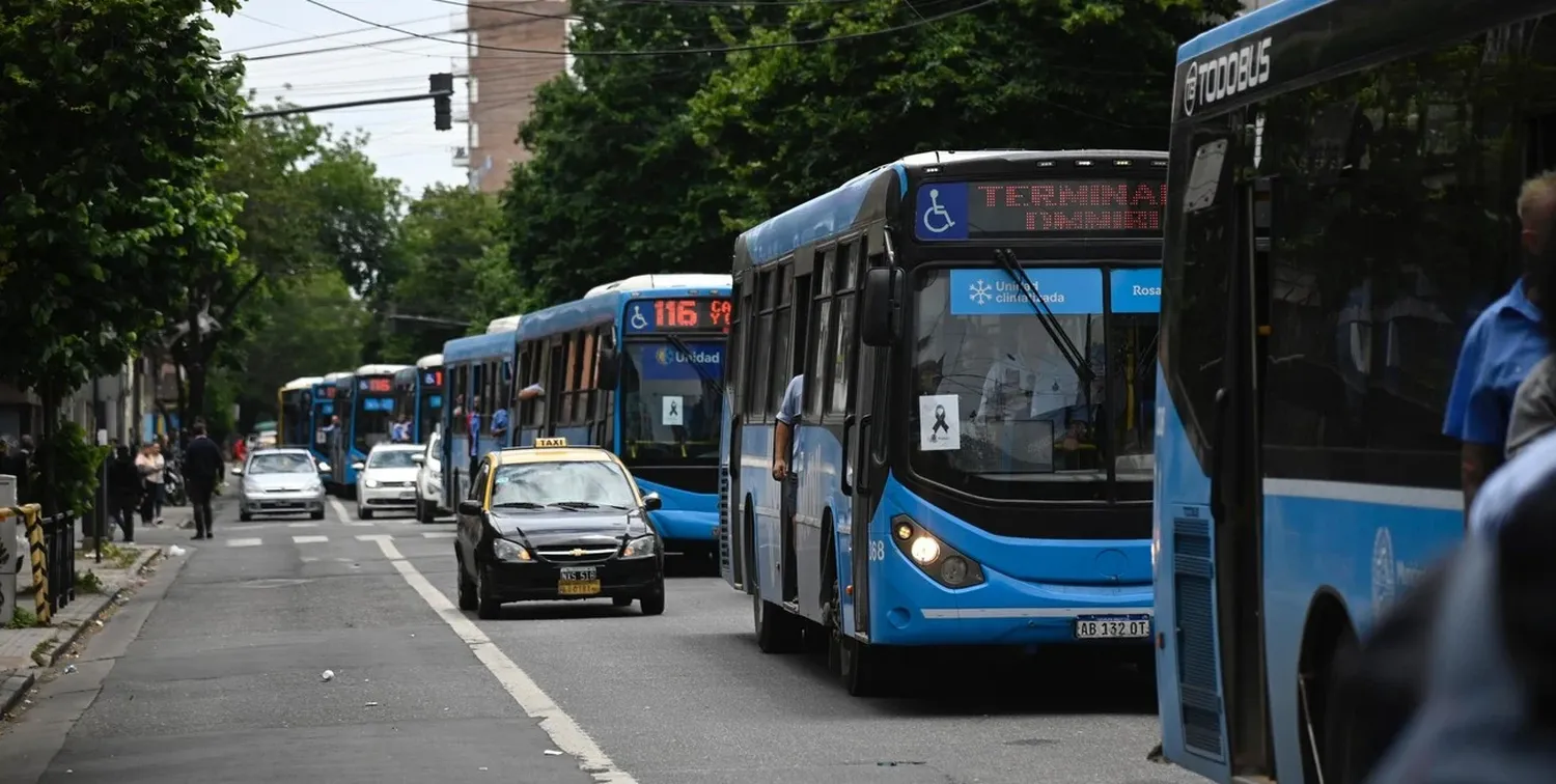 Antes los recortes de Nación, Rosario debe sostener el transporte