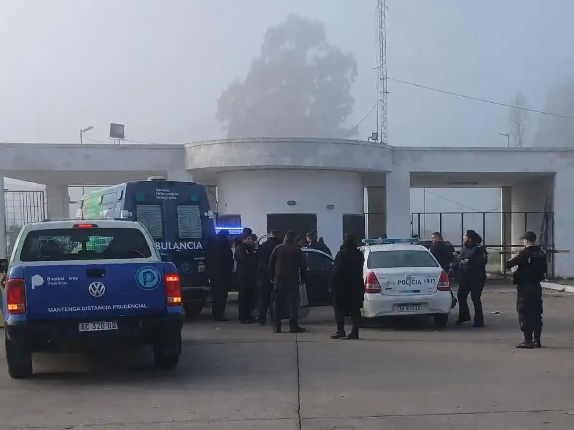 Preso se evadió de una patrulla frente al Penal de Campana