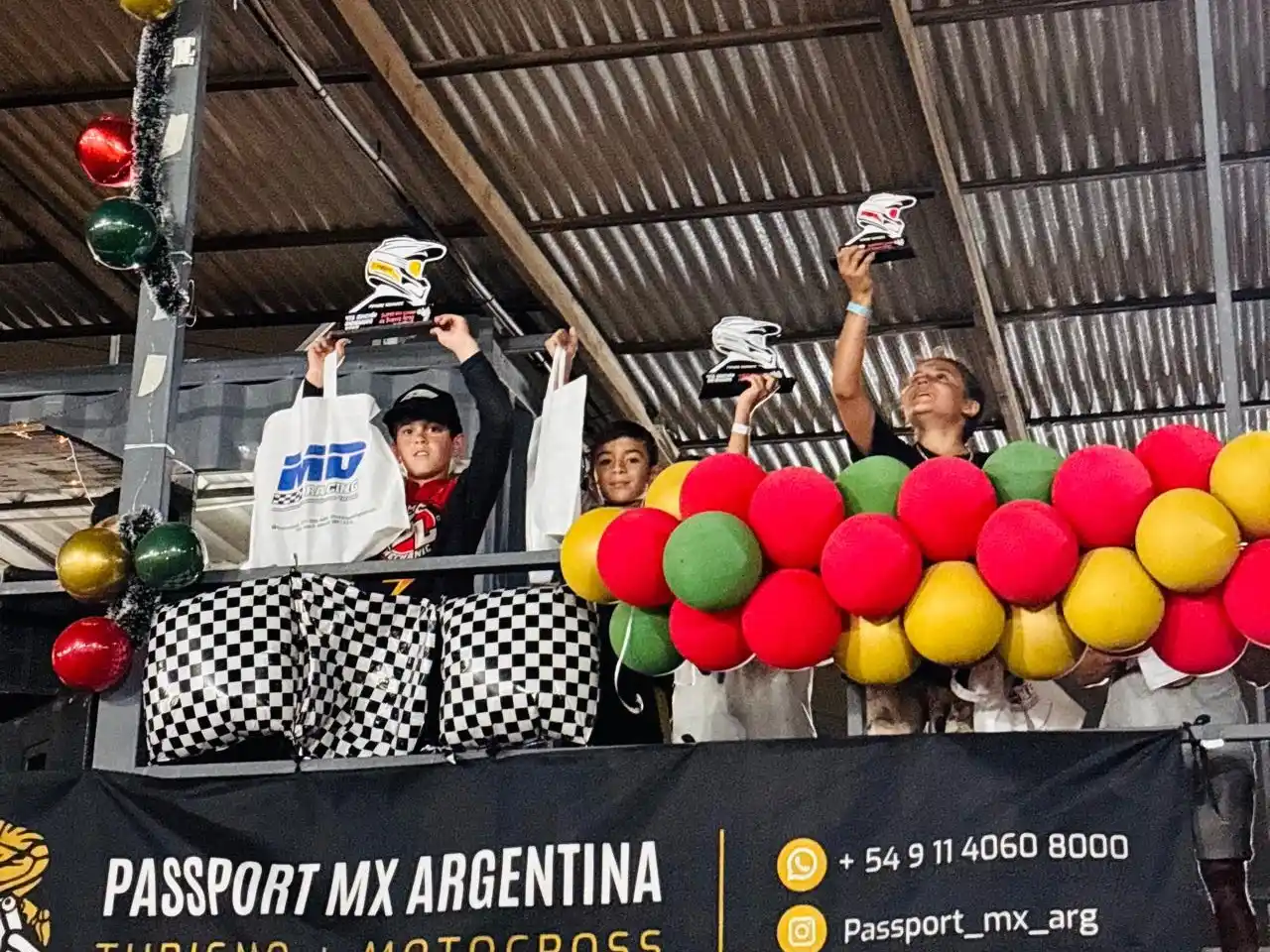 Valentino Bogue cerró el año con un podio en el SuperMX Ciudad de Buenos Aires