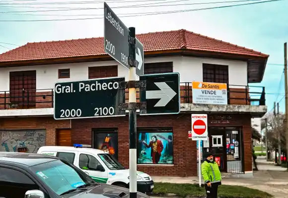 Anunciaron el cambio de sentido en una calle del sur de la ciudad