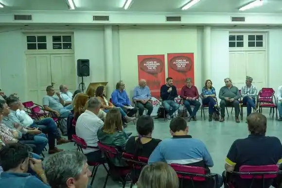El socialismo insiste en que se paguen en efectivo los bonos por coparticipación