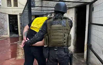 Operativo interprovincial: secuestran droga en Arroyito y Frontera, con tres detenidos