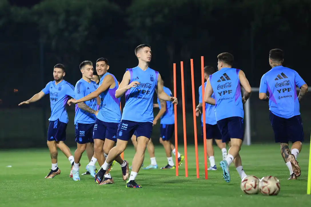 Los tres equipos que probó Scaloni de cara al encuentro con Francia