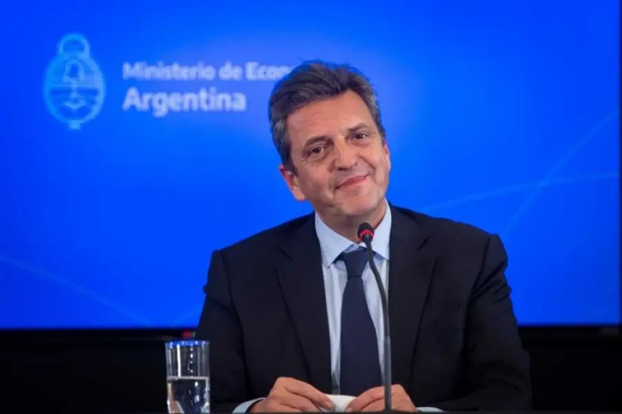 Massa y una metáfora para referirse a Macri y al FMI: "El tío vago tomó una hipoteca y la plata se fue"