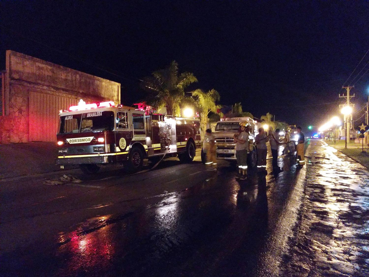 Volcó desperdicios sobre la ruta mientras pasaba por Valle María
