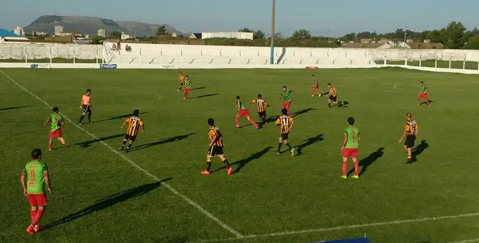 Círculo goleó para llegar a 4º de final