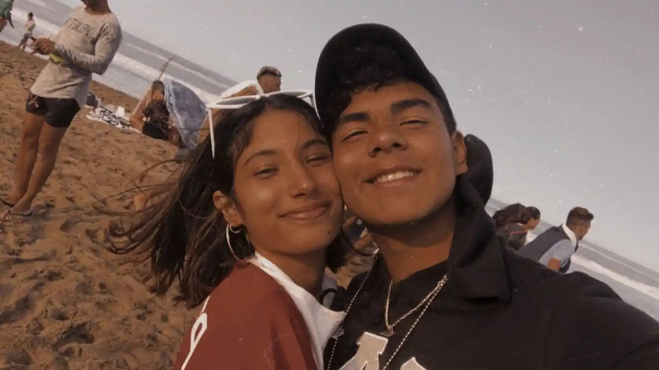 baez sosa y su novia.jpg