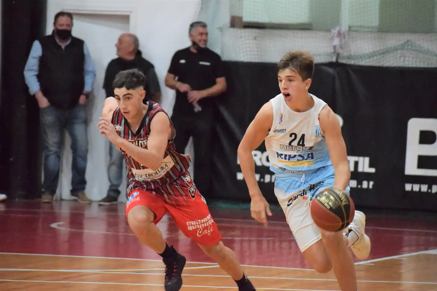 Quilmes ganó el duelo marplatense en el inicio del Final Four