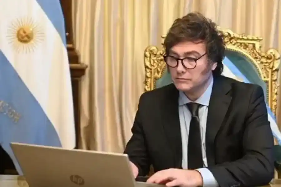 Según el Financial Times, la “la luna de miel” de Milei con los mercados se termina