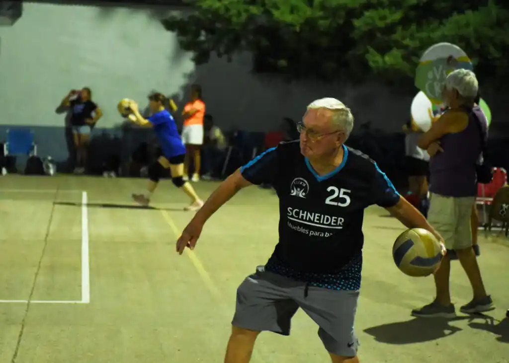 Éxito en el inicio de la temporada 2025 de Verano Voley en Crespo