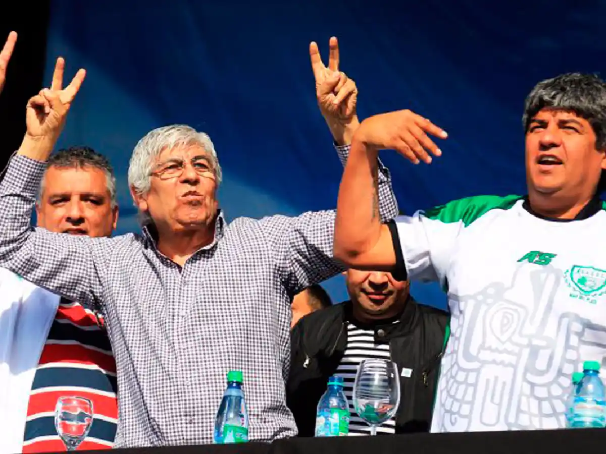 Camioneros amenaza con un paro de la rama de combustible 