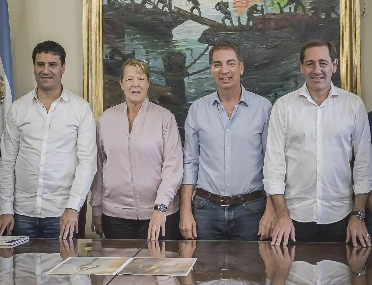 Otra foto de unidad en Juntos: Santilli, Abad, Stolbizer y Garro compartieron el congreso del GEN en La Plata