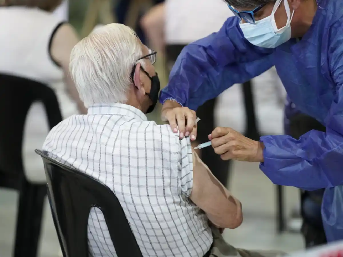 Toma impulso la vacunación en el país y se acerca al millón de dosis aplicadas