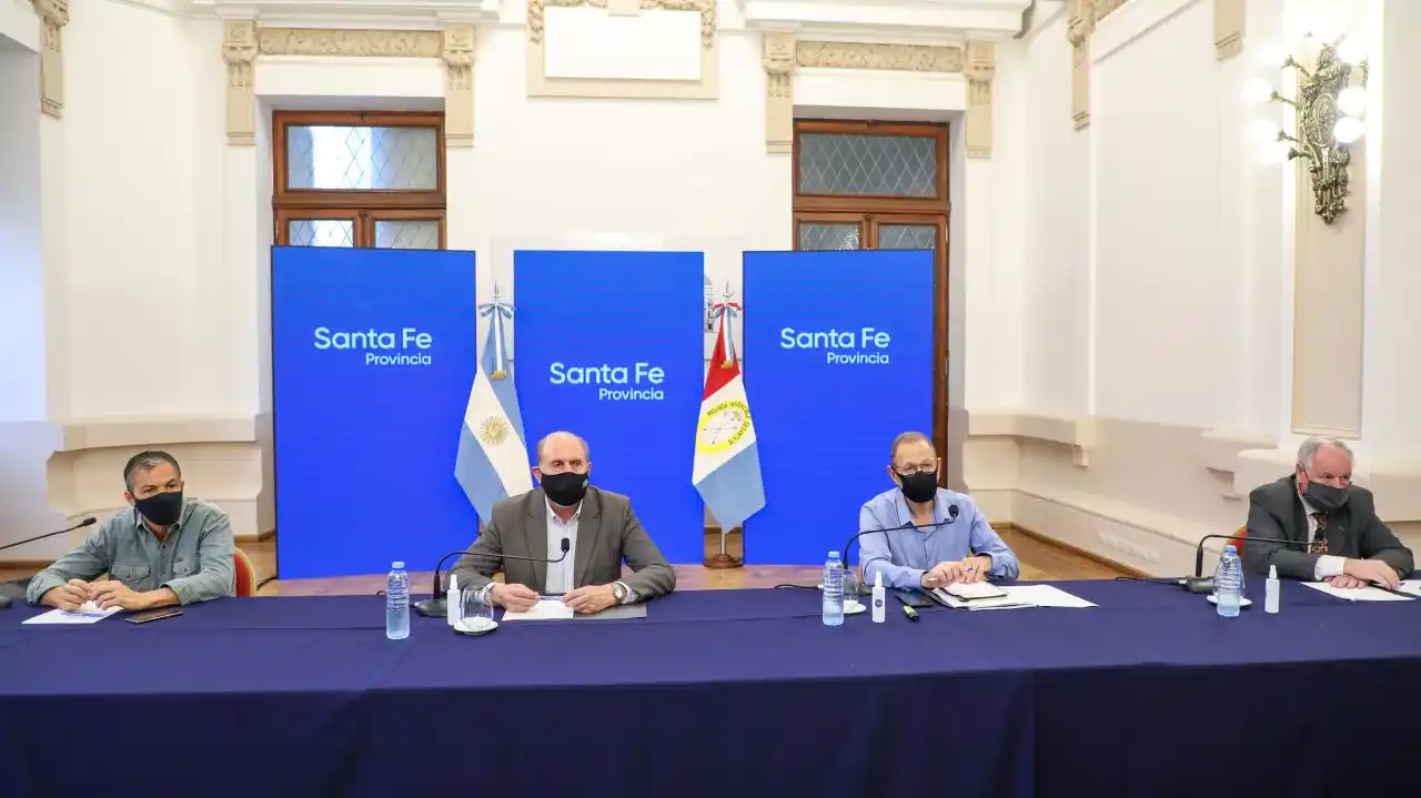 Reunión del Gobernador con intendentes para analizar las particularidades del sistema de salud