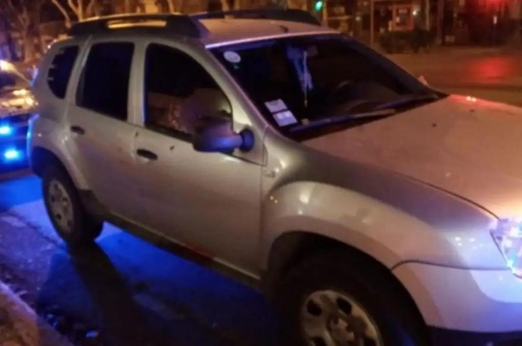Atacaron a balazos una camioneta e hirieron a sus ocupantes