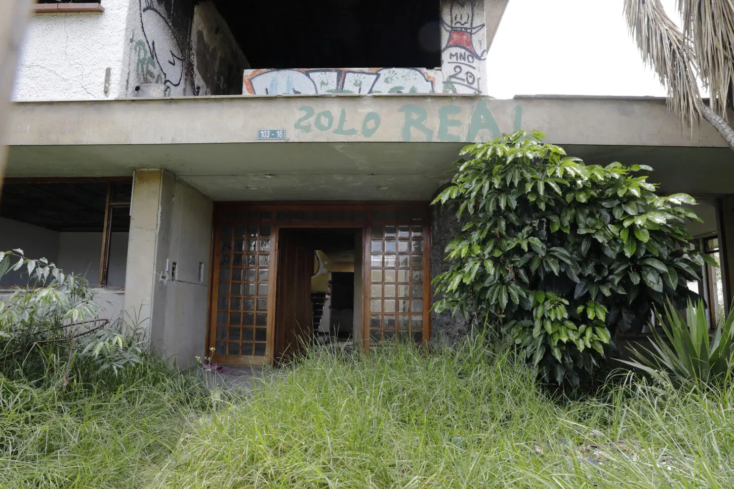 ¡EN RUINAS! Deplorable el estado del consulado de Venezuela en Colombia