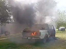 Violencia, discusión y una camioneta prendida fuego: Detuvieron a un hombre en la zona noroeste de la ciudad