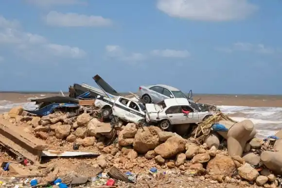 Las inundaciones en Libia ya dejaron más de 5.300 muertos y 10.000 desaparecidos