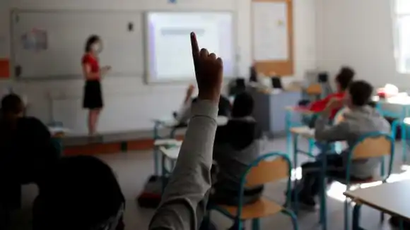 TENDRÁN SANCIONES ADMINISTRATIVAS: imputan a 25 jóvenes por incitación a la violencia en liceo de Carabobo