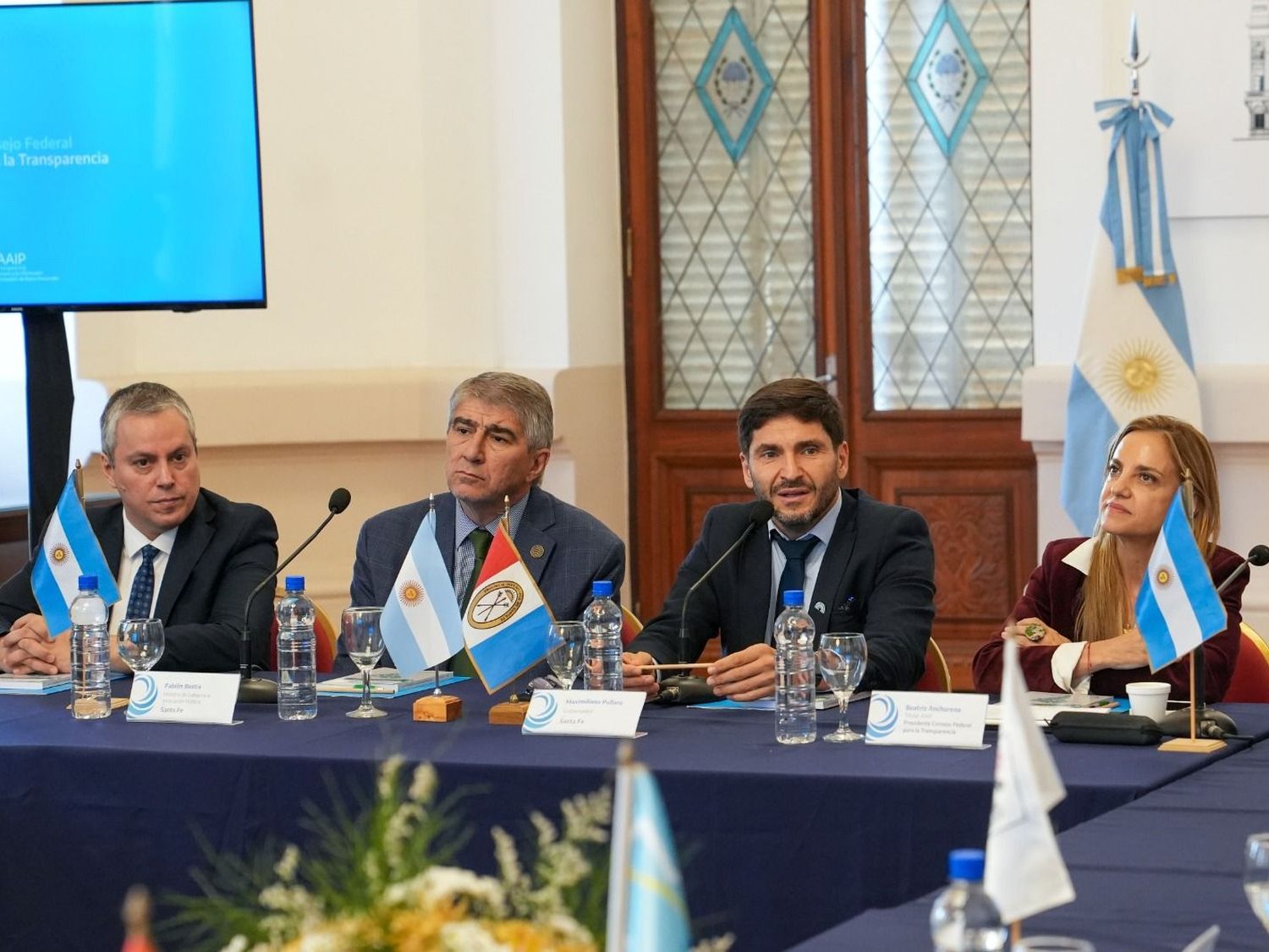 Pullaro: “La nueva Constitución debe consagrar la información publica y la transparencia”