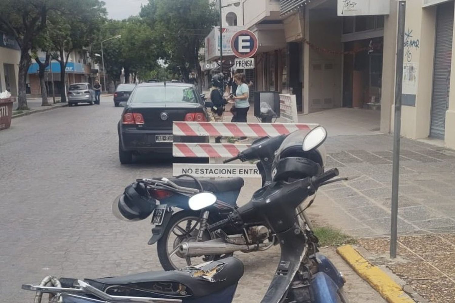 Motociclista accidentada en el centro de la ciudad