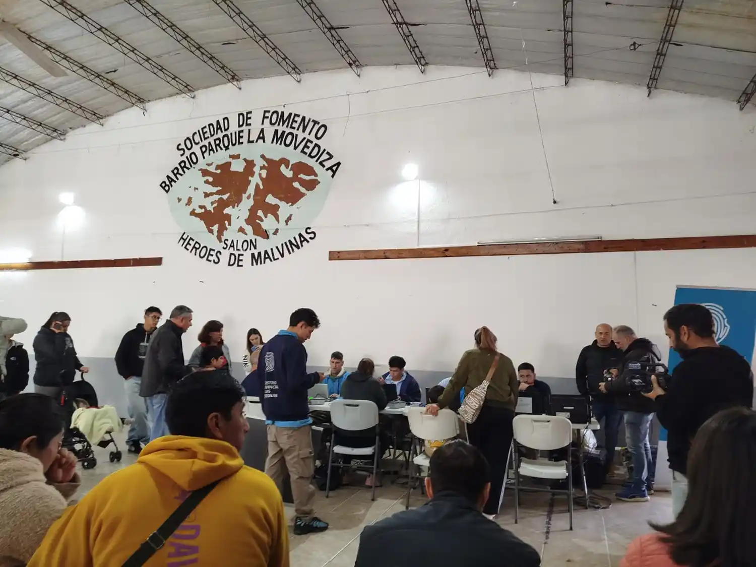 Gran demanda en el barrio Maggiori, en el primer día del operativo del Registro Provincial de las Personas.