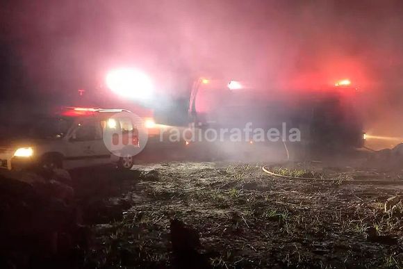 Se prendió fuego una cava sobre la RN34: tuvieron que actuar los Bomberos