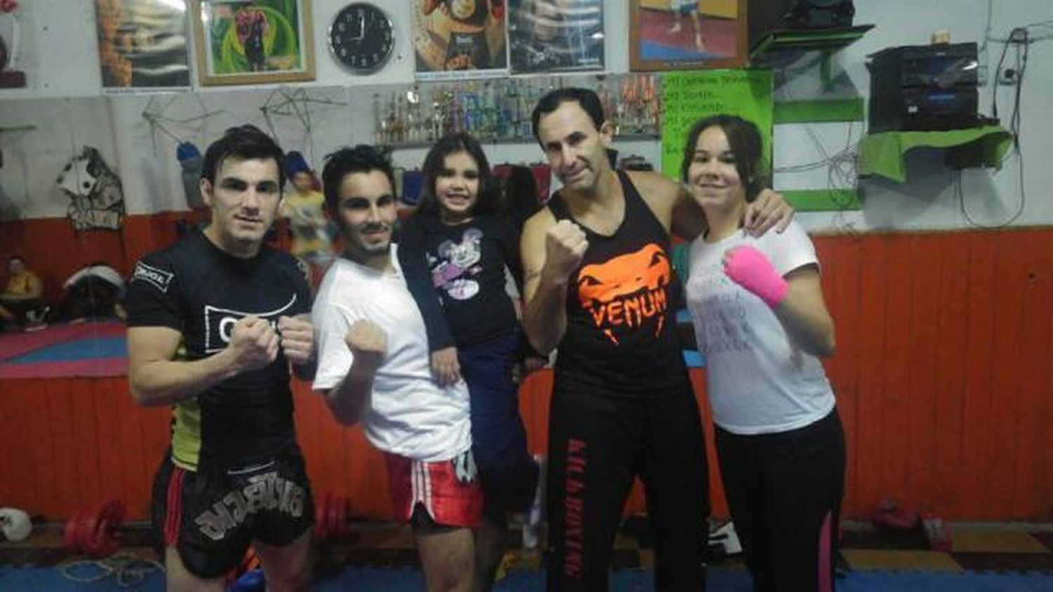 “Hay muchos que mantienen
 una familia con los gimnasios”