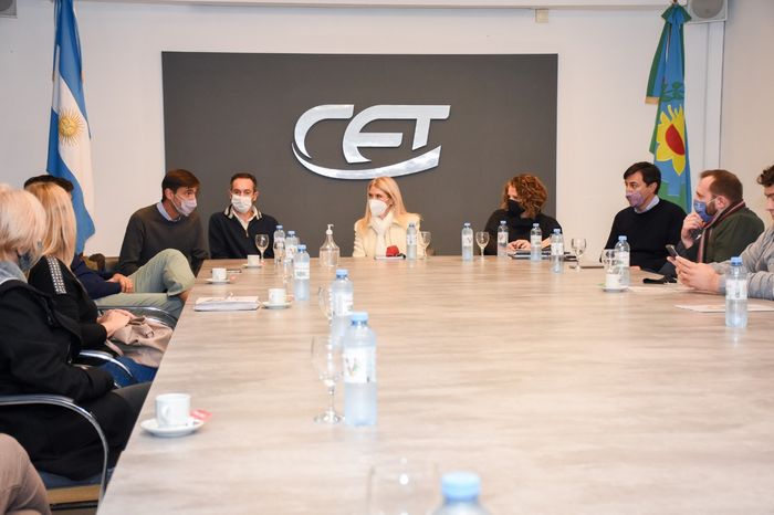 La Cámara Empresaria recibió a Magario y abordó las problemáticas del sector
