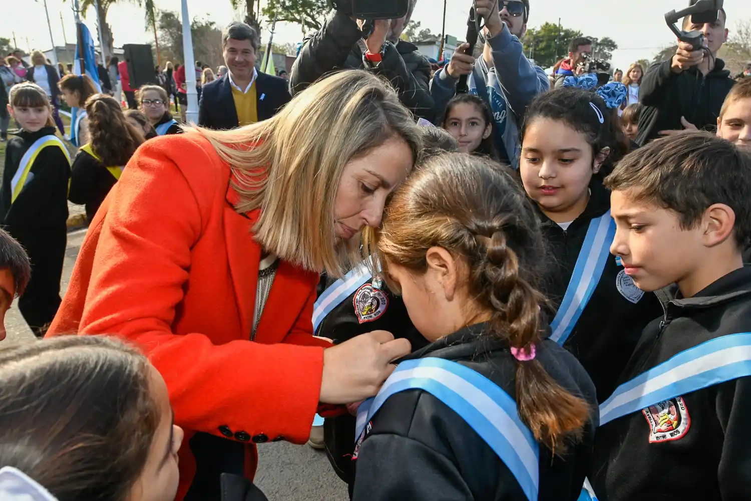 Promesa de lealtad a la Bandera: “Tenemos que estar todos unidos para lograr el bien común”, dijo la vicegobernadora