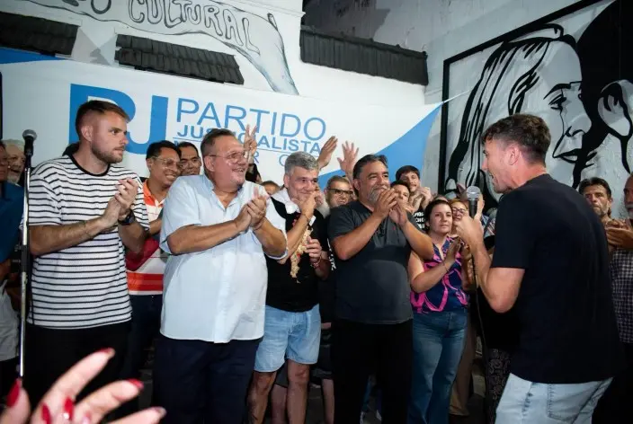 Morón: tras la interna del PJ, Ghi pidió "no enredarse en discusiones estériles" y respaldó a Kicillof