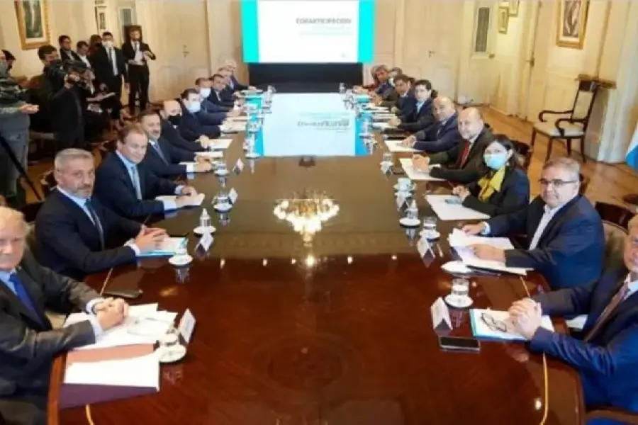 Gobernadores de 16 provincias piden la conformación de una Corte Suprema "federal"