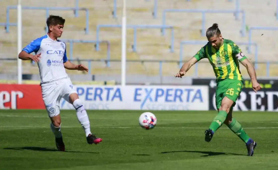 Otro golpe de KO para Gago y Aldosivi