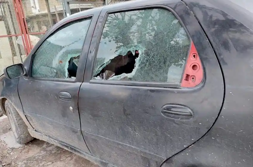 Detienen en Mar Del Plata a una mujer tras provocar daños en el auto y la vivienda de su exmarido