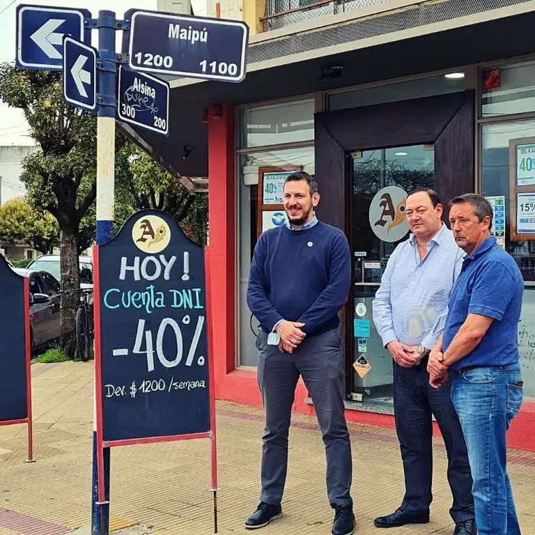 Debido a la inflación, la mayor parte de los clientes de los comercios compra los días de promociones