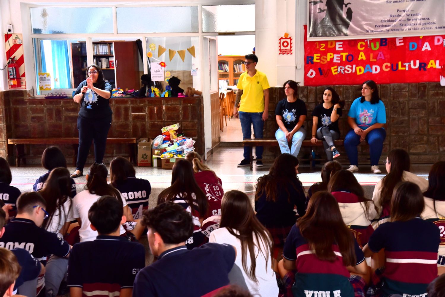 Las misioneras contaron su testimonio a alumnos de las escuelas