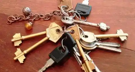 LLAVES ENCONTRADAS